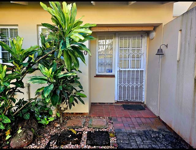 2 BEDROOM TOWNHOUSE FOR SALE IN SHERWOOD
